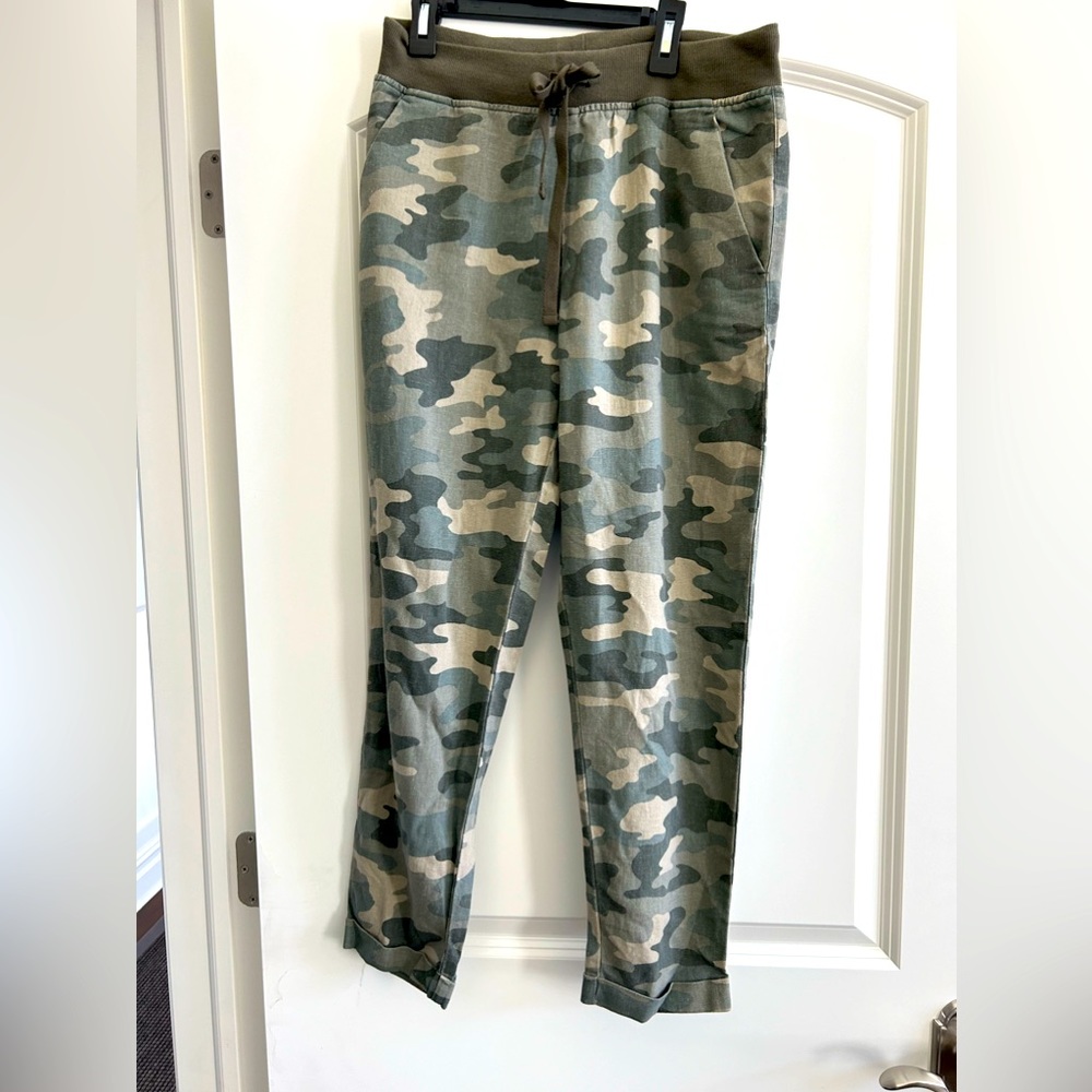 Lucky Brand Camo joggers